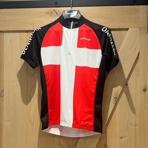Denmark Cycling Jersey Red and White size Medium 
Danmark